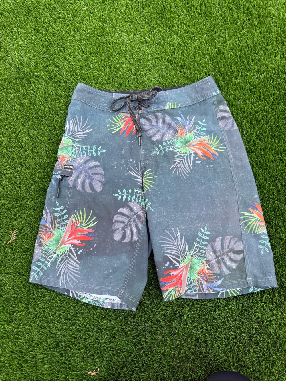 Men's Tropical Print Swim Shorts - Green Floral board shorts